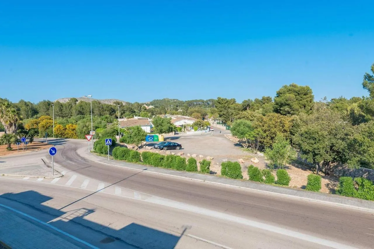 Puerto Alcudia Villa: Poolside Retreat Near Beach Port de Alcudia  Port de Alcudia (Mallorca)