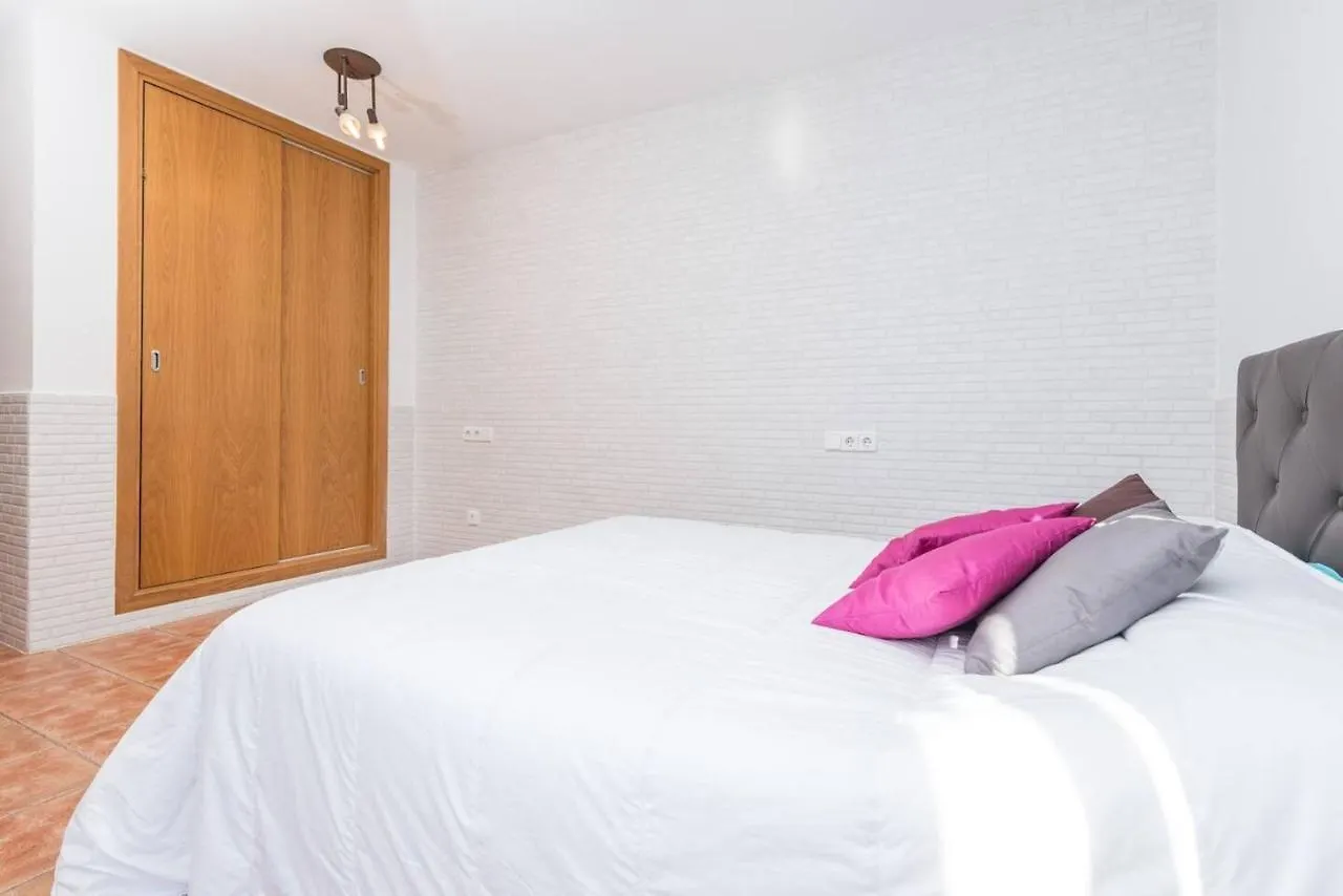 Puerto Alcudia Villa: Poolside Retreat Near Beach Port de Alcudia  Holiday home