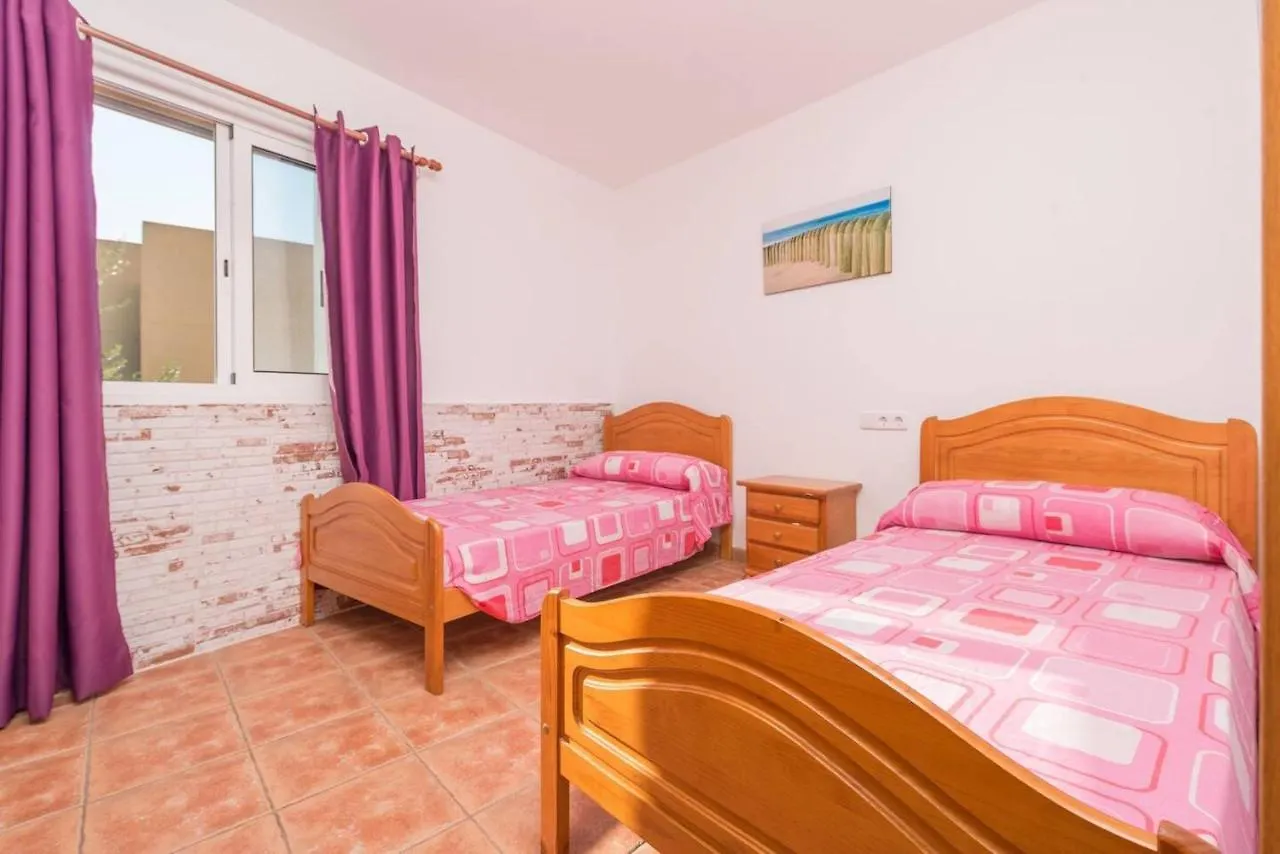 Puerto Alcudia Villa: Poolside Retreat Near Beach Port de Alcudia  0*, Port de Alcudia (Mallorca)